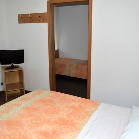 Hotel Villa Regina Levico Terme Eksteriør billede