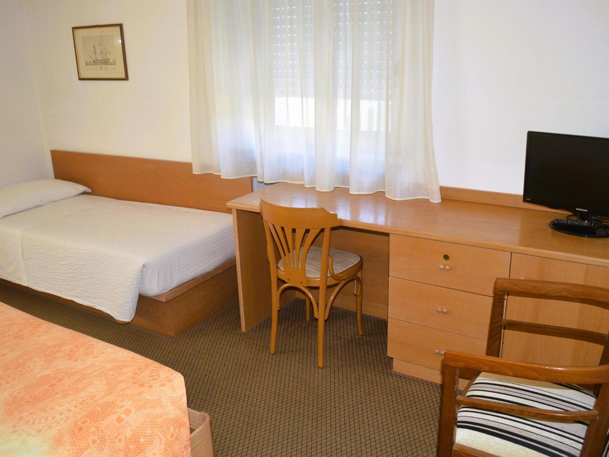Hotel Villa Regina Levico Terme Eksteriør billede