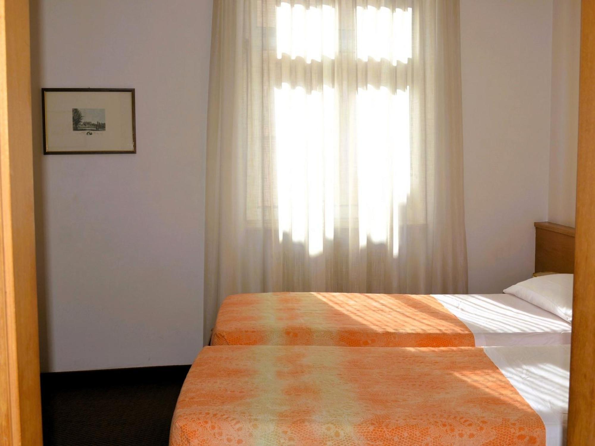 Hotel Villa Regina Levico Terme Eksteriør billede