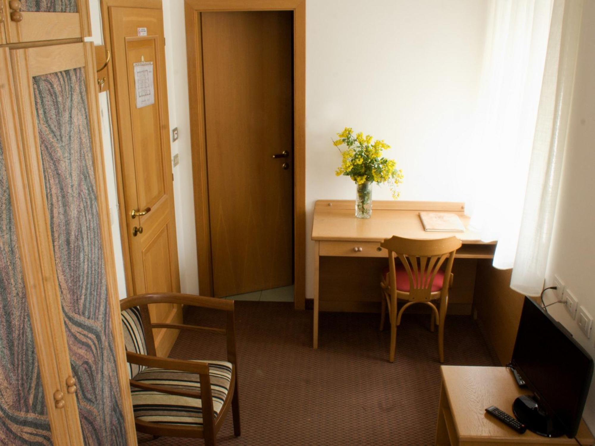 Hotel Villa Regina Levico Terme Eksteriør billede