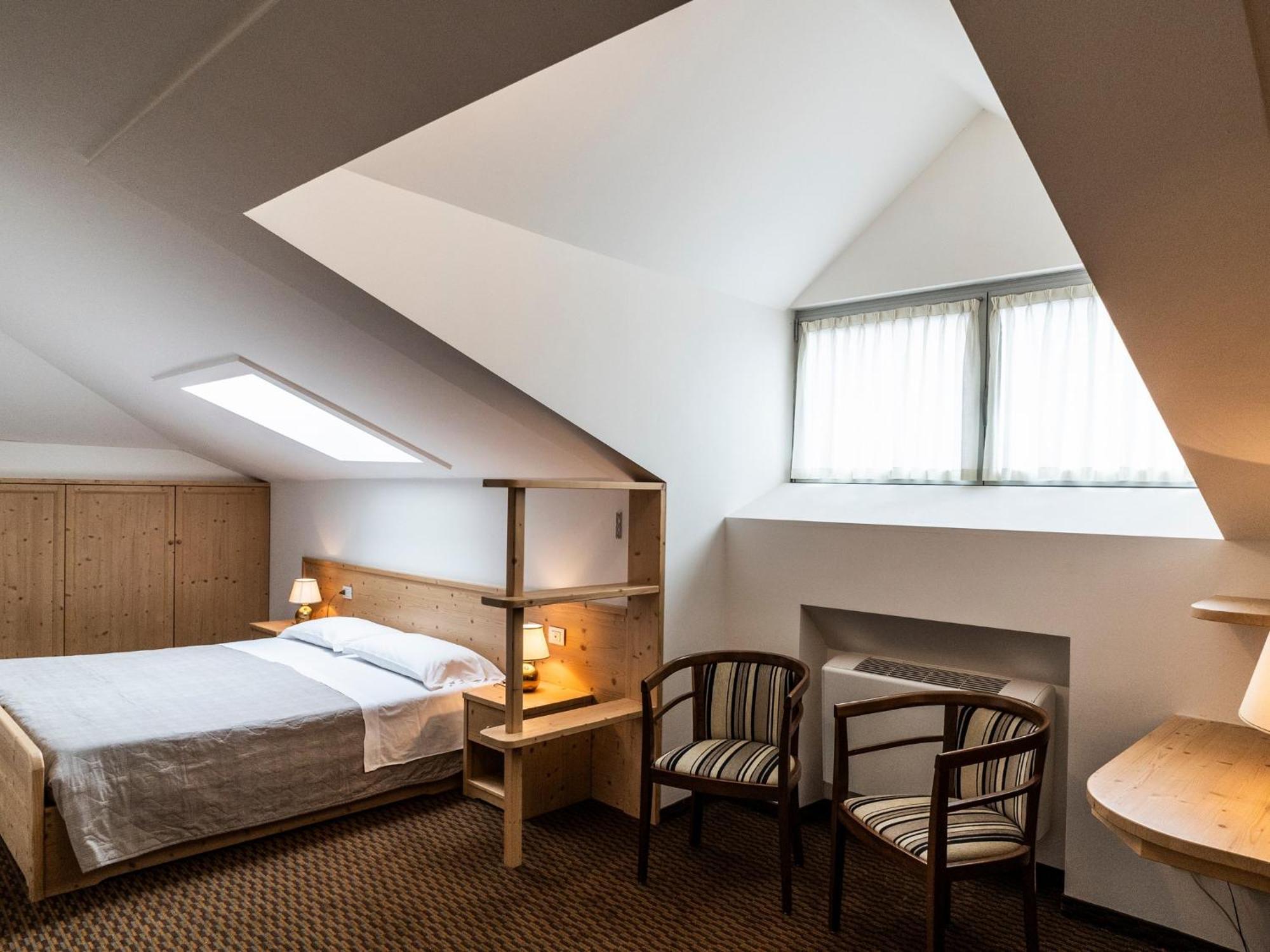 Hotel Villa Regina Levico Terme Eksteriør billede