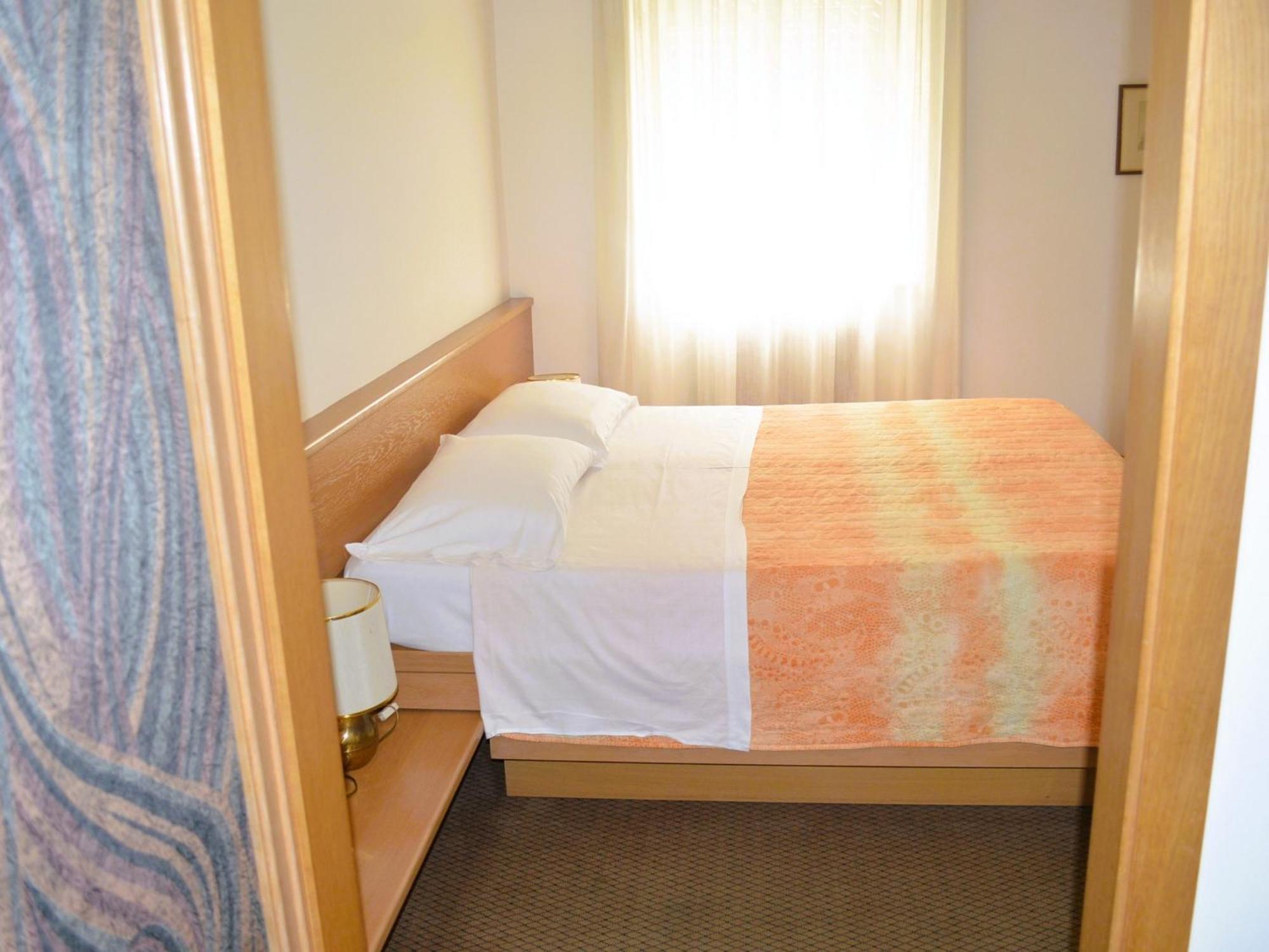 Hotel Villa Regina Levico Terme Eksteriør billede