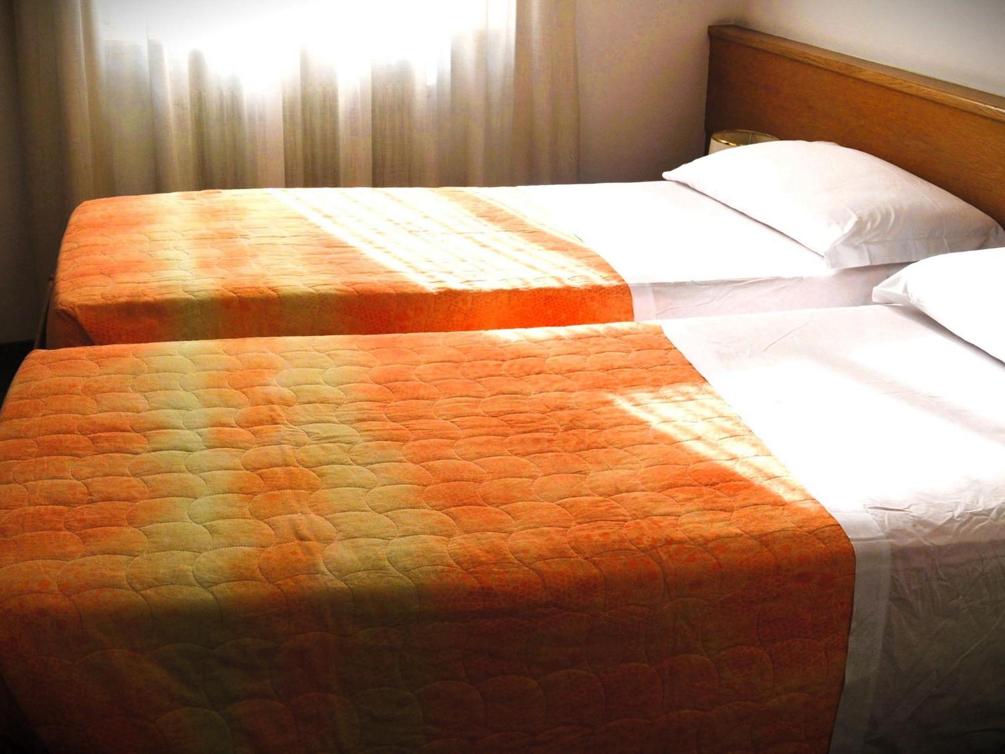 Hotel Villa Regina Levico Terme Eksteriør billede