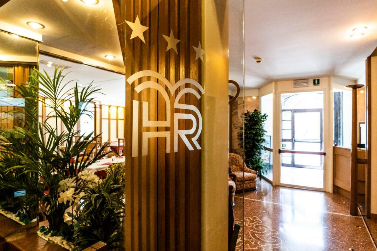 Hotel Villa Regina Levico Terme Eksteriør billede