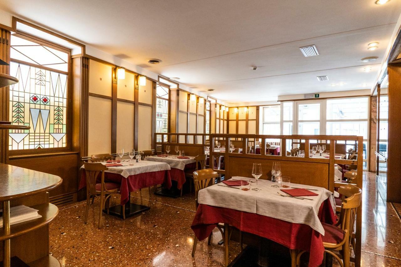 Hotel Villa Regina Levico Terme Eksteriør billede