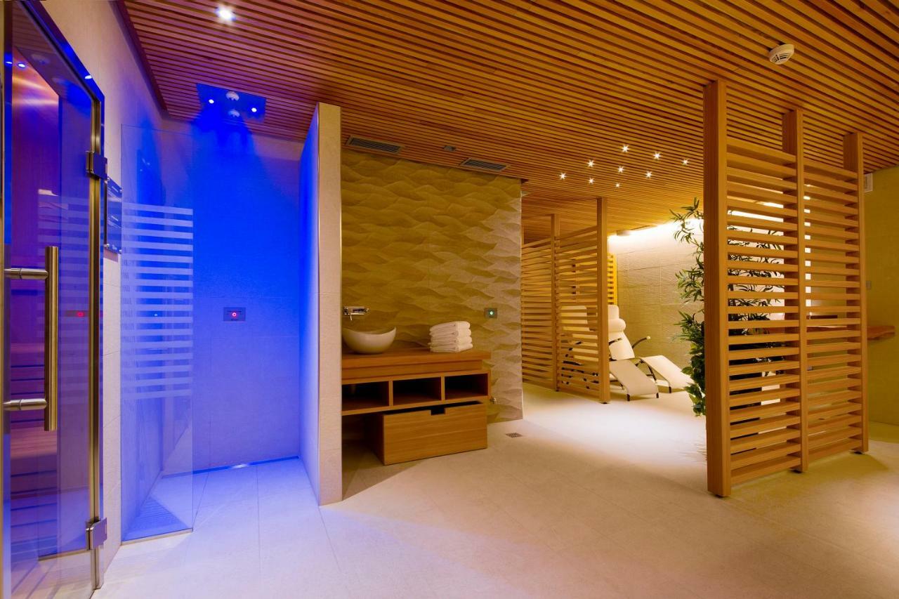Hotel Villa Regina Levico Terme Eksteriør billede