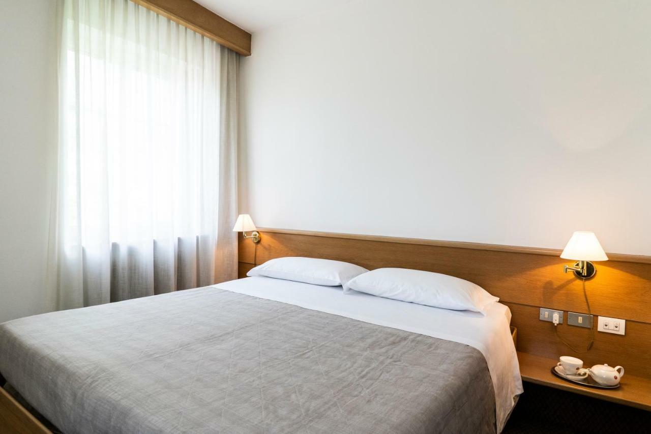 Hotel Villa Regina Levico Terme Eksteriør billede